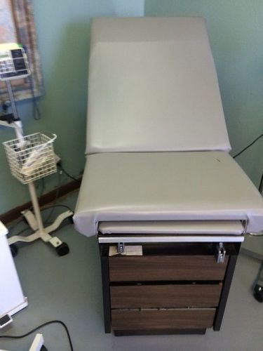 Exam Table Midmark 100