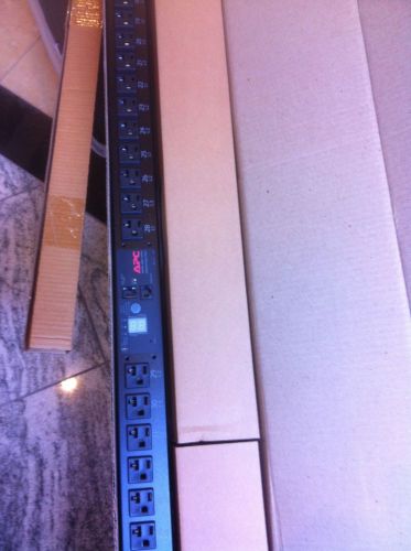 APC AP7892 METERED RACK 5.7KVA PDU 120V (42)5-20 OUTLET 10&#039; CORD NEW IN BOX