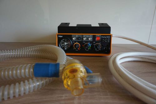 Drager Oxylog 1000 Ambulance Ventilator with hoses