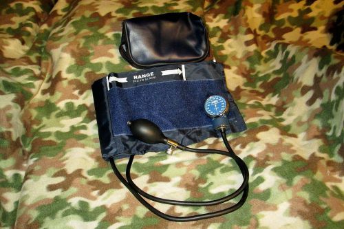 Labtron sphygmomanometer w/case &amp; adult cuff blood pressure measurement whn213ms for sale