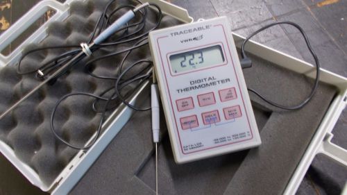 VWR TRACEABLE DIGITAL THERMOMETER DATA LOG -50 to 150 °C w/ TWO PROBES AND CASE