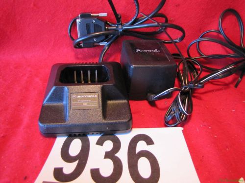 Motorola hln9359a ~ programmer programming cradle w/ ac adapter for p1225 ~ #936 for sale