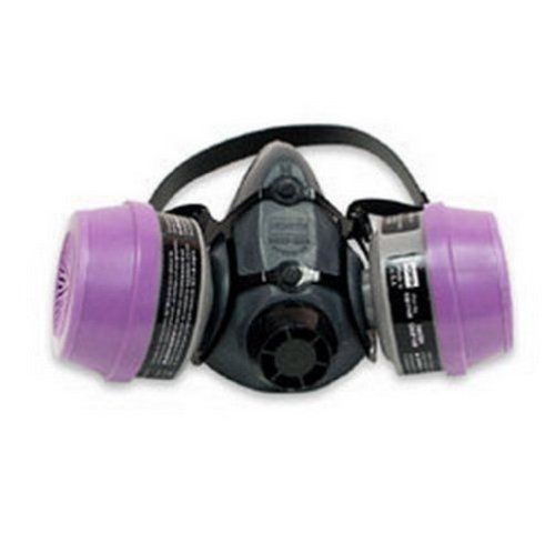North 5500 Series Half Mask with 2 Organic Vapor Cartridges with P100 Filters,