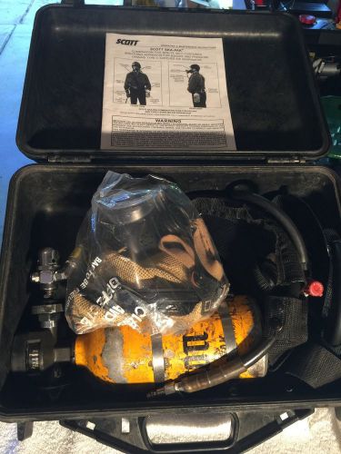 Scott ska-pak 2216 5 minute escape pack air supply complete with pelican case for sale