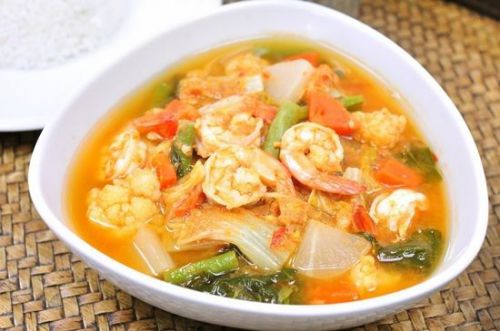 Thailand Recipe Food Sour soup with fish and mixed veggies recipe