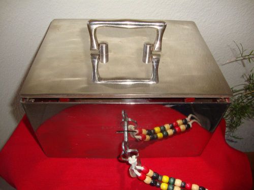 Vtg. 1920&#039;s Art Deco Steel Alarm Safety Box, Jewelry Safe Box Lock w/ Key NR