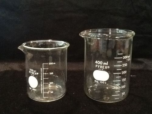 2 pyrex beakers 400ml and 250 ml for sale