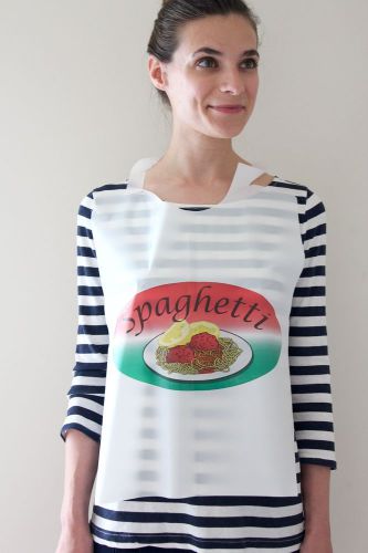 DISPOSABLE SPAGHETTI BIBS WITH MEATBALLS 100 PACK PLASTIC FREE SHIPPING