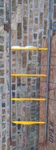 Steel ladder heavy duty exterior building step-through  4-rungs 91 x 18 x 3/8 for sale