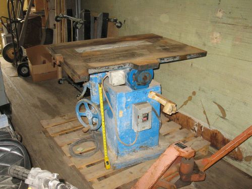 Vintage Tannewitz Table Saw, Type F, Ser.#3293, specs an 18&#034; Blade  up to - 20&#034;