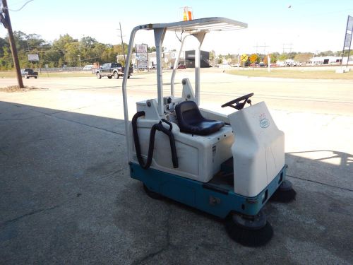 Tennant 6200 compact rider sweeper cleaner hopper electric new battery for sale