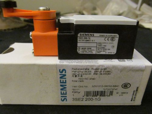 L@@K  DEAL NEW IN BOX Siemens Position Roller Switch Model 3SE2 200-1G  1NO/ 1NC