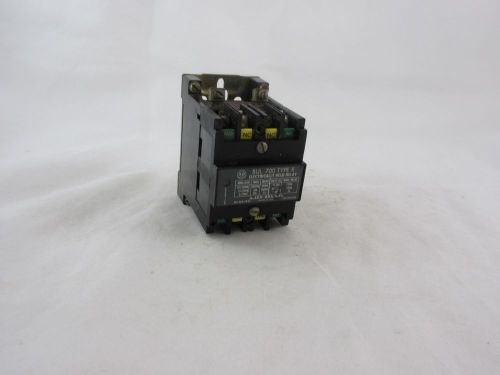 *NEW* ALLEN BRADLEY 700-R220 TYPE-R ELECTRICALLY HELD RELAY *60 DAY WARRANTY*