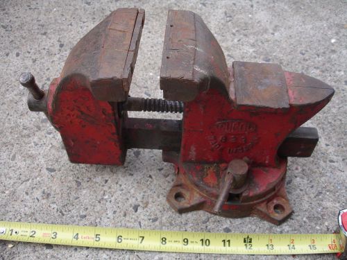 RUGOL 823 HEAVY DUTY BENCH VISE