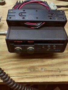 MOTOROLA MAXAR 80 UHF TWO FREQUENCY MOBILE RADIO