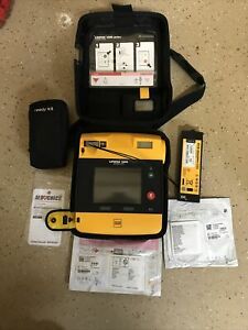 Physio-Control LIFEPAK 1000 Defibrillator with Case, Pads and 25% Battery life