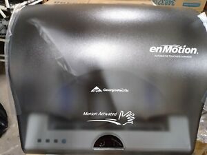 Enmotion Impulse 8 Paper Towel Dispenser