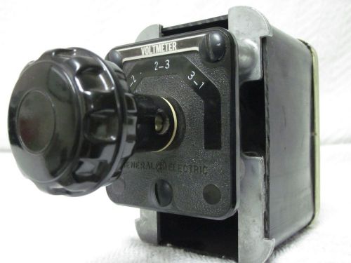 General Electric Type SB-1 Voltmeter Switch  (16SB1CF11X2) Rotary