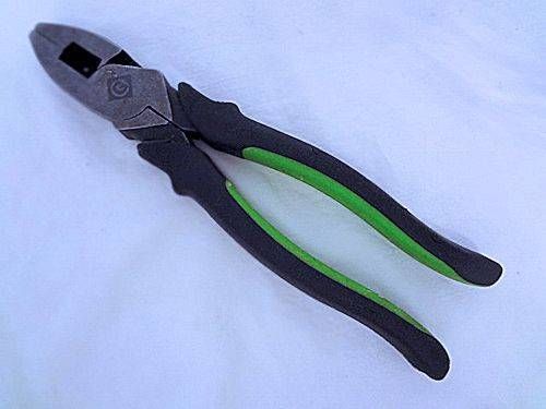 Greenlee 0151-09SM 2 High Leverage Side-Cutting Pliers With Stripping Hole