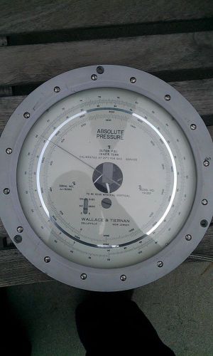 Large 10.5&#034; high precision Absolute pressure gauge Wallace &amp; Tiernan