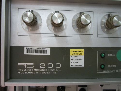 PTS 200 FREQUENCY SYNTHESIZER 1-200 MHz  W/ INTERNAL OSCILLATOR RF MICROWAVE