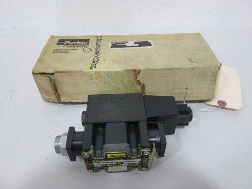 NEW PARKER D1VW2KNYCH56 DIRECTIONAL 120V-AC SOLENOID HYDRAULIC VALVE D330425