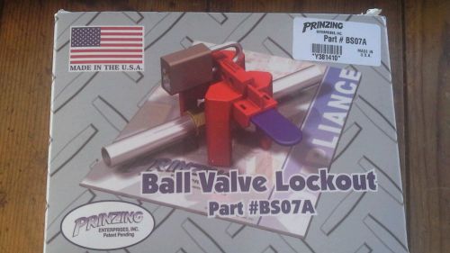 NIB Brady Prinzing BS07A Red Y381410 Ball Valve Lockout, Small, for 1/2&#034;-2-1/2&#034;
