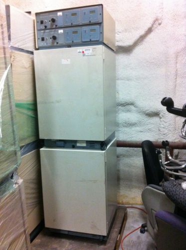Forma scientific 3326 dual chamber double stacked co2 incubator for sale