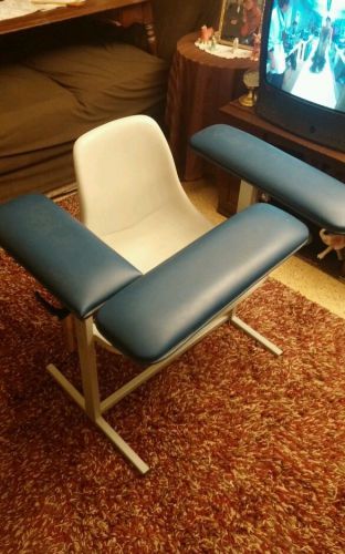 Standard height blood draw chair for sale