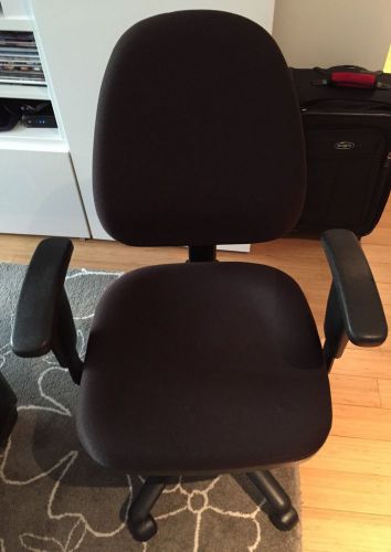 Office / Task Chair Highly Adjustable Great Condition