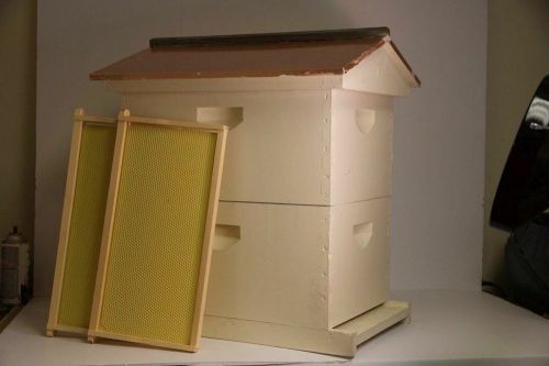 Langstroth Style Bee Keeping Hive