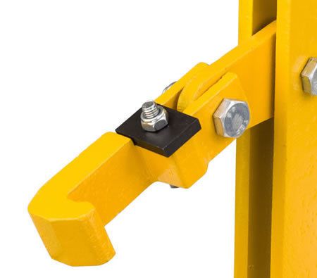 New dynamic power chain strainer and fence post lifter for sale