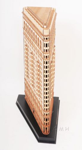 Flatiron building new york 3d architectural wooden model 20&#034; w/ plexiglas case for sale