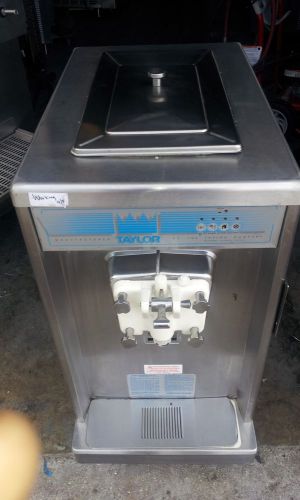 Taylor 750 Soft Serve Frozen Yogurt Ice Cream Machine Maker Fully Working