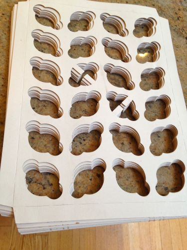 Lot open box 30 count cupcake inserts 2 dz cupcakes dividers cupcake carrier for sale