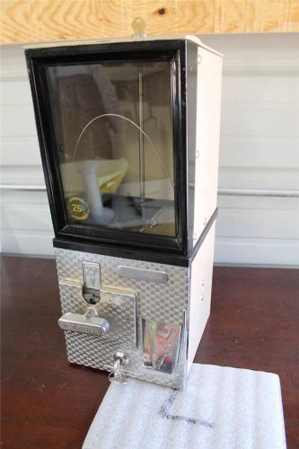 Vintage Versatile 25 Cent Gumball Machine With Keys Peanut vending Machine Candy