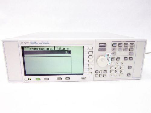 HP AGILENT KEYSIGHT E4432B 3.0 GHz SIGNAL GENERATOR 1EM UND