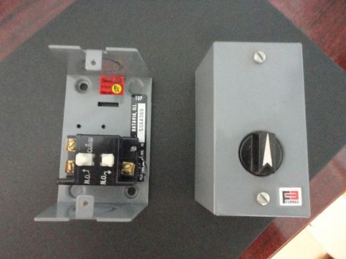 FURNAS 50AA3B9 STANDARD DUTY CONTROL STATION WITH SELECTOR SWITCH