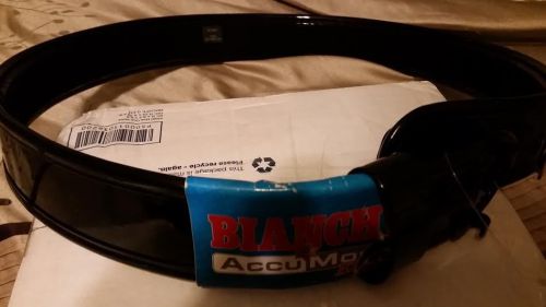 Bianchi Black Patent Leather Lightweight AccuMold Duty Belt Size 46 Model 7960