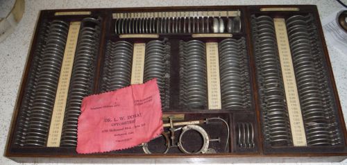 VINTAGE SET OF 254 OPTICAL LENSES IN TRAY, TRIAL LENS FRAME, AMERICAN OPTICAL CO