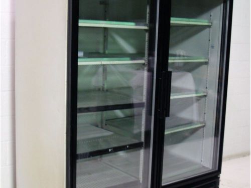 Used true 2 glass door refrigerator / cooler model gdm-49 for sale