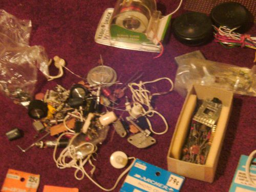 ASSORTED ELECTRONIC PARTS AND ITEMS Lot W
