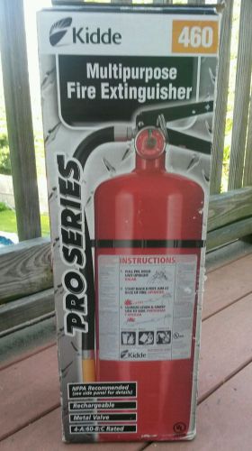 Kidde PRO 460 4A:60B:C Pressure Guage Rechargable Wall Hanger Fire Extinguisher