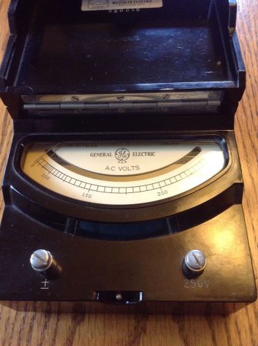 Vintage GENERAL ELECTRIC AC VOLT METER 0-250 Volts Type AP-9 Untested