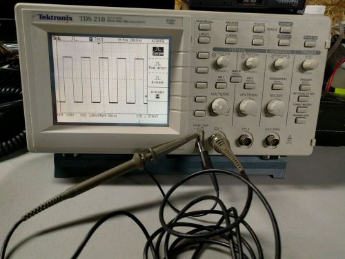 Tektronix TDS-210 60 MHz 2 Channel Digital Storage Oscilloscope