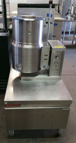 Crown 6 Gallon Electric Tilt Kettle with Stand-- BEAUTIFUL condition!
