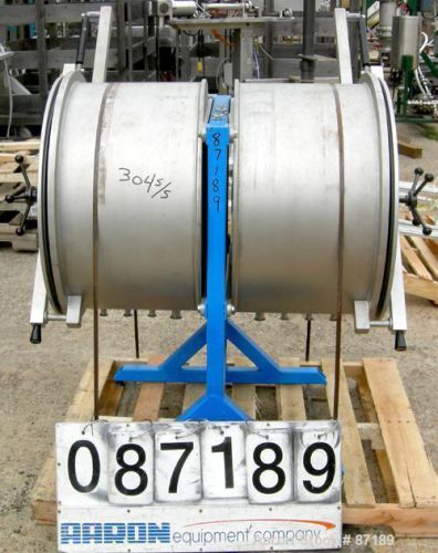 USED- Vacuum Chamber, Horizontal. 2 sections, 304 stainless steel. Each chamber
