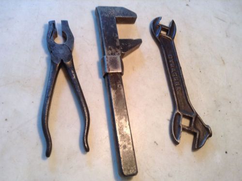 Antique Syracuse Farm Wrench 1921 Hande Adjustable &amp; 1875 Heaton&#039;s Pliers GR8