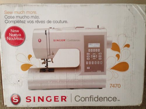 Singer Confidence 7470 Computerized Sewing Machine w/225 Stitches