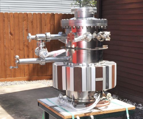 Vac Ion Pump - Perken-Elmer Model 1002700 300 L